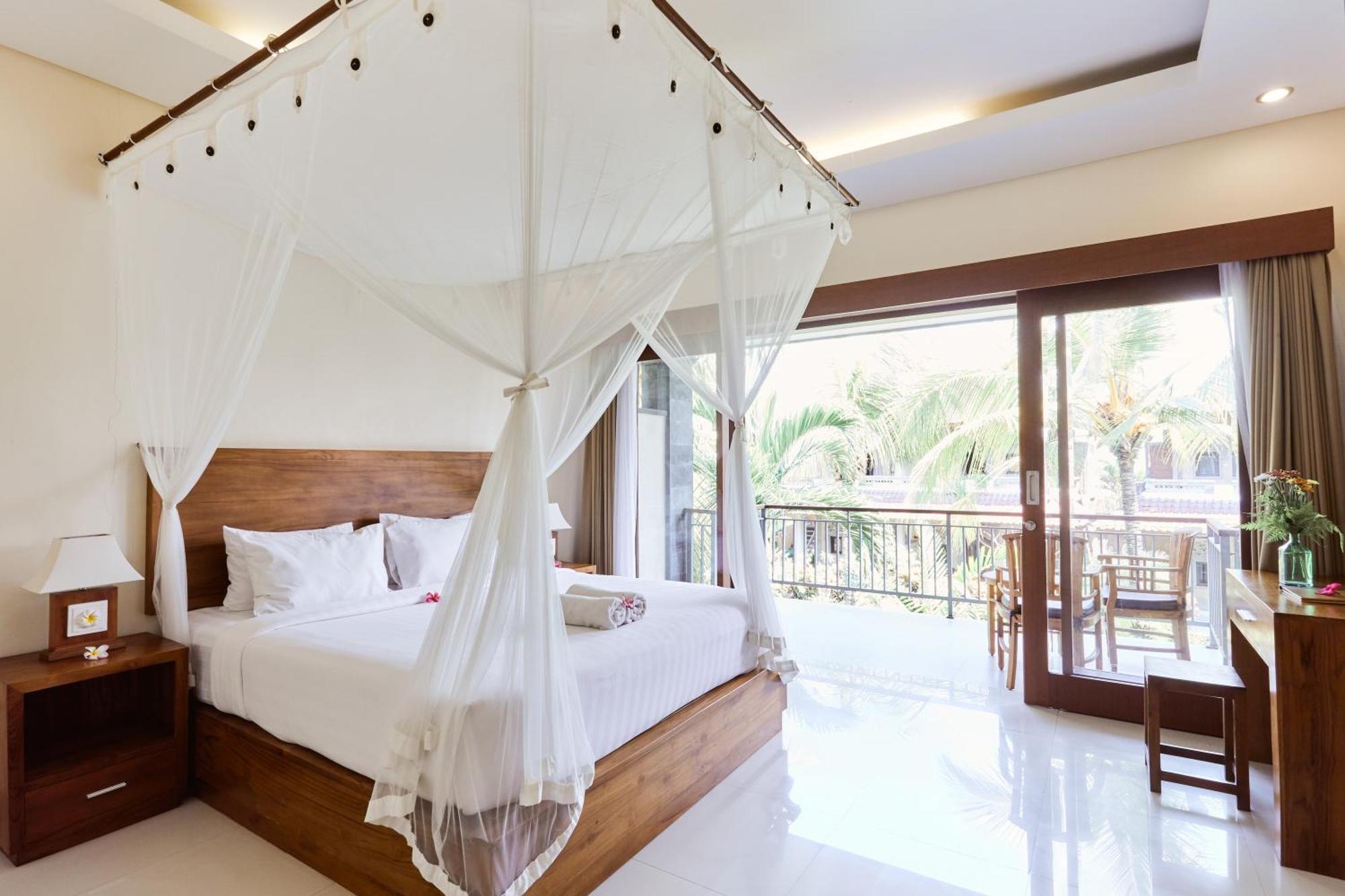 Hotel Outpost